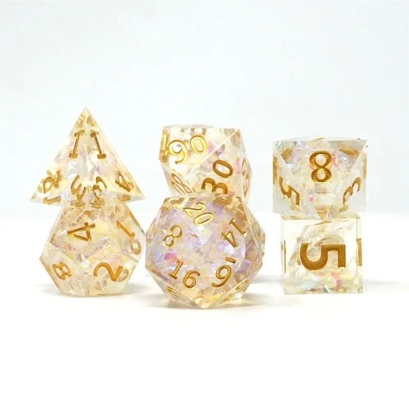 Mimic Sharp 7ct Tinseltown